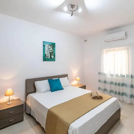 Miris Cosy 3 Bedroom Maisonette-near Marsaskala Seafront