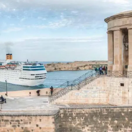 Miris Cosy 3 Bedroom Maisonette-near Marsaskala Seafront * 마르사스칼라